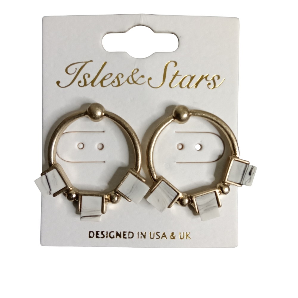GOLD CUBE CHARM STATEMENT HOOPS ✨ Lightweight & Trendy - Picture 2 of 2